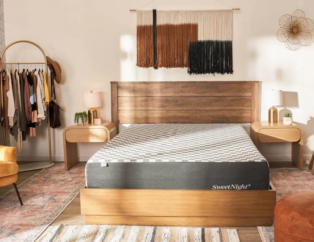 What Size Room Is Best for Queen Mattresses?